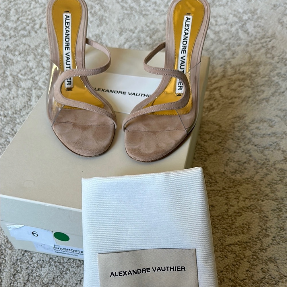 Tan Heels Alexandre Vauthier